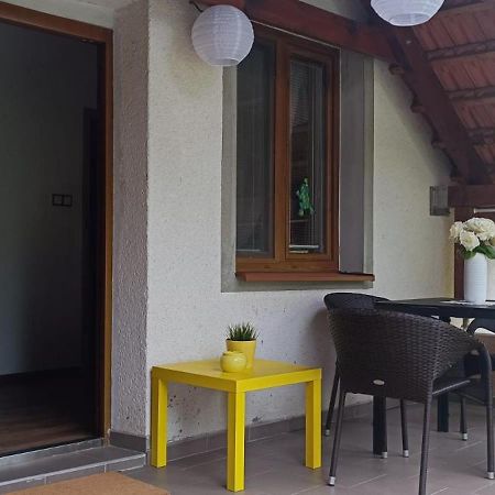 Apartman Nad Vinnym Sklepom Pouzdrany Экстерьер фото